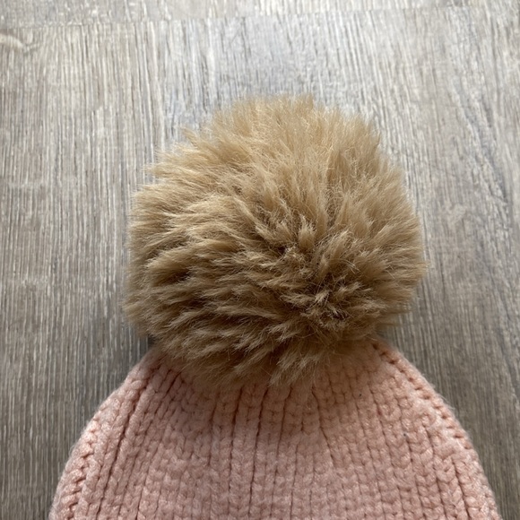 🌸 Steve Madden Pink Beanie - Picture 3 of 5